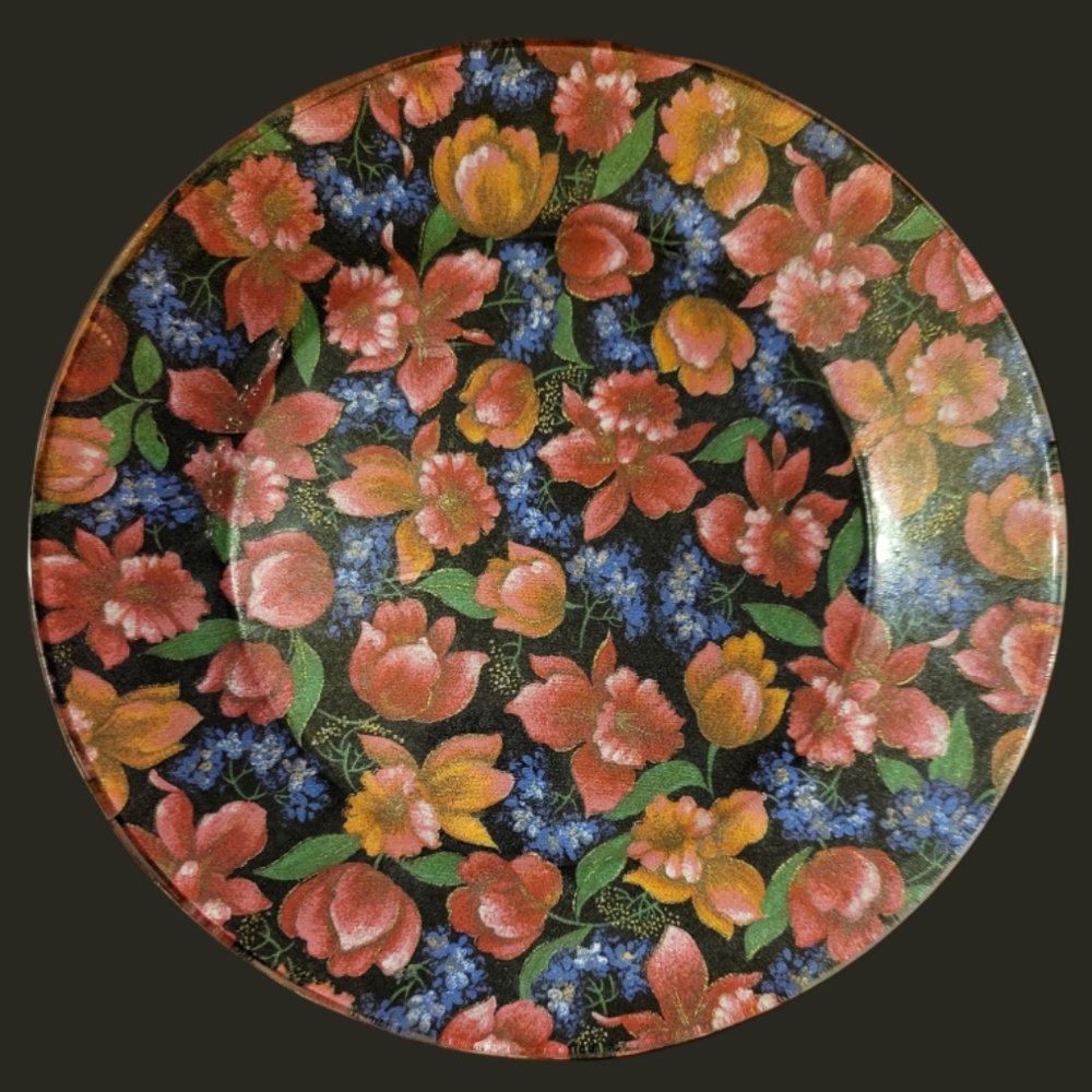 Vtg Plate Glass Hands Crafted Floral Deco